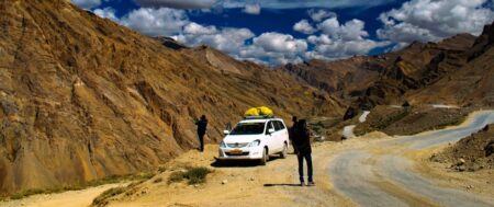 Experience the Best Outstation Cabs in Mumbai / Car Rental