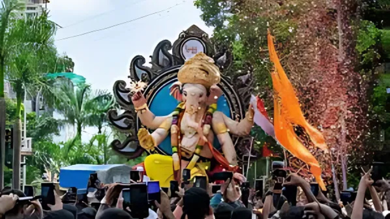 Just Cab Hire Wishes You a Blessed Ganpati Birthday!