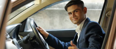 Is Booking a Cab for Mumbai Nightlife Safe? | Just Cab Hire Guide