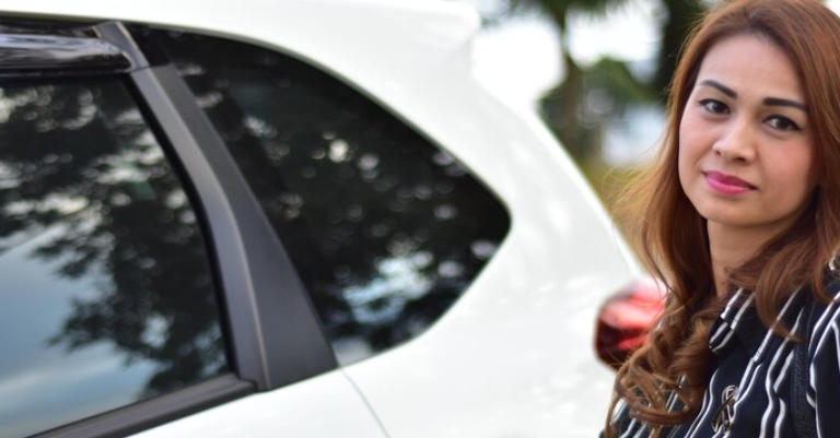 Why Small Businesses in Mumbai Choose Just Cab Hire for Staff Transport